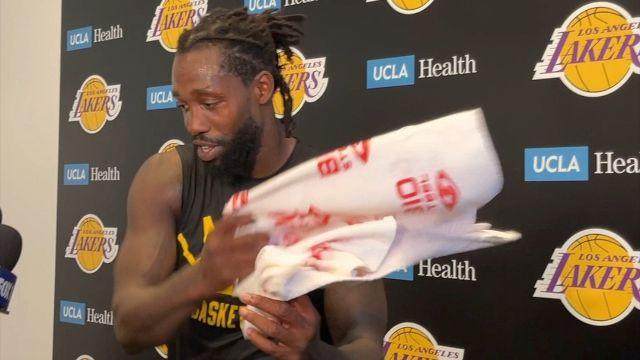 开云体育APP-贝弗利参加湖人发布会，与韦少的互动让人暂时安心